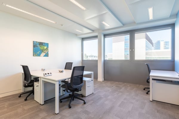 Bureau privé pour 10 à Regus Nations 4