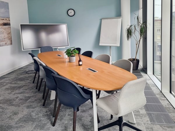 Bureau privé pour 40 à Regus City Flon 5