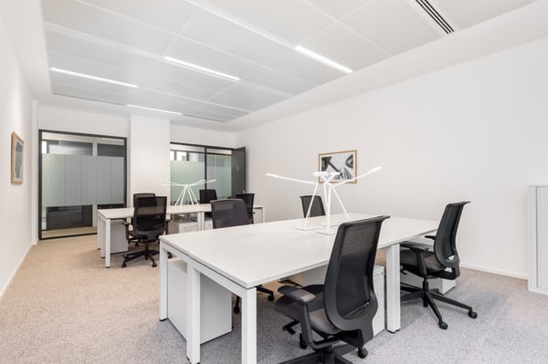 Privater Büroraum für 40 in Regus City Old Town 1