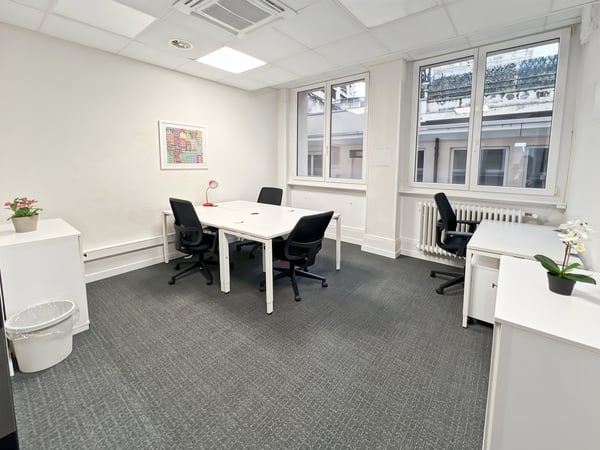 Bureau privé pour 40 à Regus Main Station 3