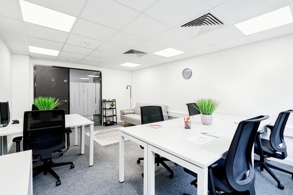 Bureau privé pour 20 à Regus iLife City 1