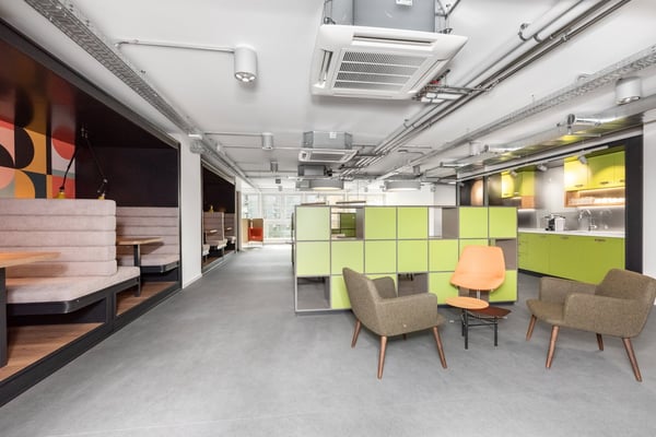 Bureau privé pour 25 à Regus Bessieres 4