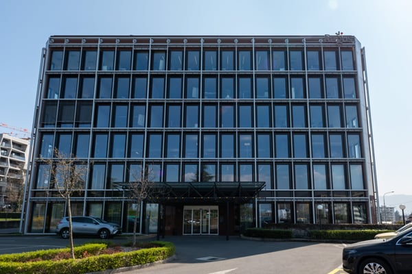 Bureau privé pour 10 à Regus Balexert Tower 2