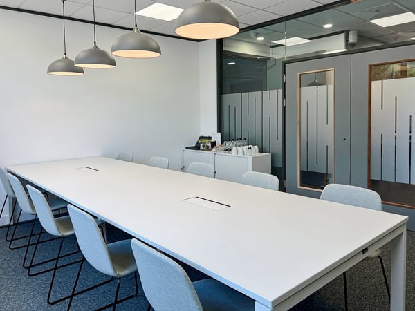 Bureau privé pour 3 à Regus Versoix Station Lakeside 6
