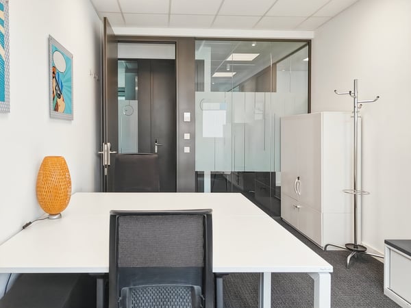 Privater Büroraum für 3 in Regus Business Park 3