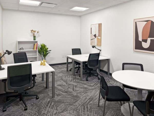 Privater Büroraum für 4 in Regus Spoom Kriens 2