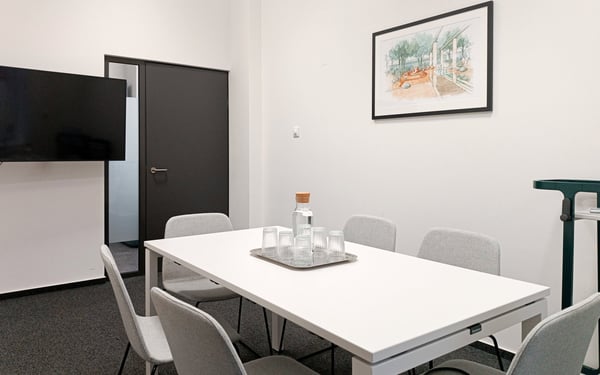 Bureau privé pour 40 à Regus Pont Rouge 6