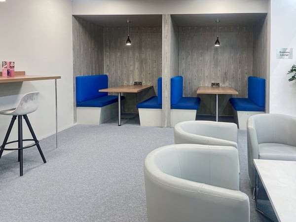 Privater Büroraum für 25 in Regus Spoom Kriens 4