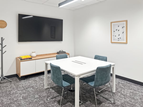 Bureau privé pour 30 à Regus Versoix Station Lakeside 2