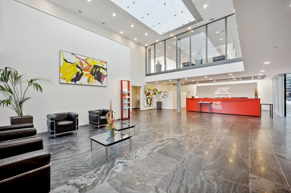 Bureaux à louer à 2 minutes à pied de la gare de Nyon 2