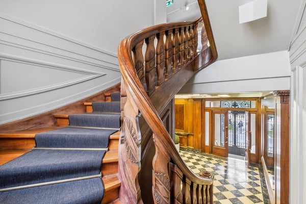 Surfaces de bureaux à louer dans le quartier des banques à Genève 2