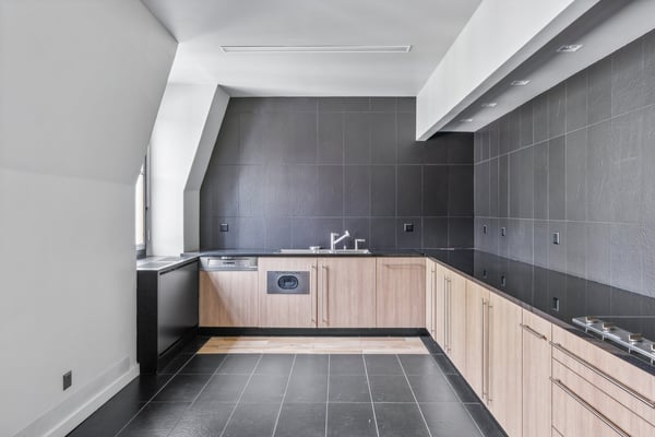 Surfaces de bureaux à louer dans le quartier des banques à Genève 8