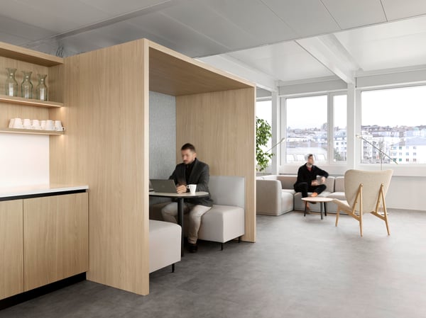 Magnifiques surfaces de bureaux avec vue sur le lac à louer à Lausanne 5