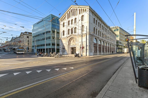 A louer, immeuble de caractère situé dans l'hypercentre 1