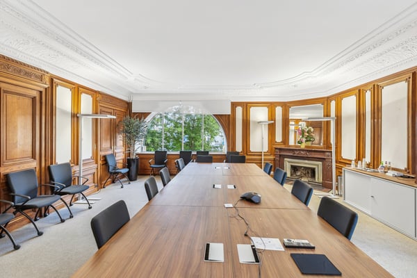 A louer, immeuble de caractère situé dans l'hypercentre 5