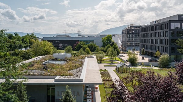 A louer, surfaces semi industriel à Meyrin au sein du campus The Hive. 1