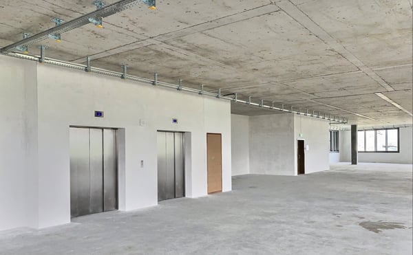 Surfaces mixtes à louer dans un immeuble neuf au pied de la gare 8