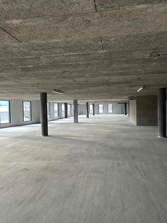 Surface mixte à louer dans un ensemble immobilier neuf 3