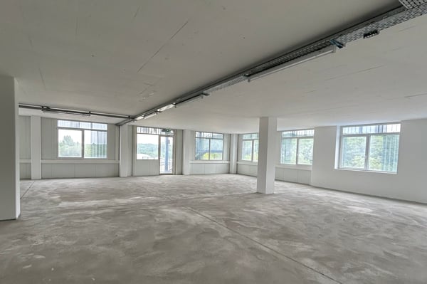 Surfaces mixtes à louer à Satigny 2