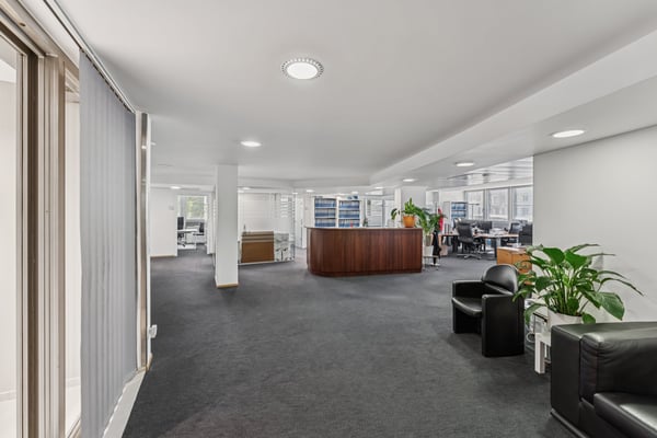 A louer - bureaux disposant d'une situation centrale 2