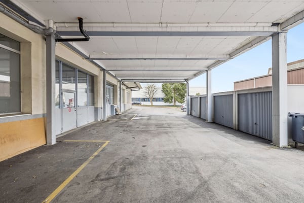 Surface industrielle/stockage à louer 2