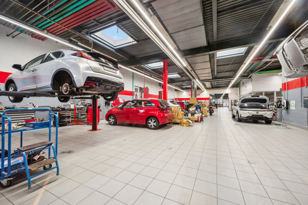 Opportunité exceptionnelle à Satigny  1'940 m² de surface industrielle et de stockage 3