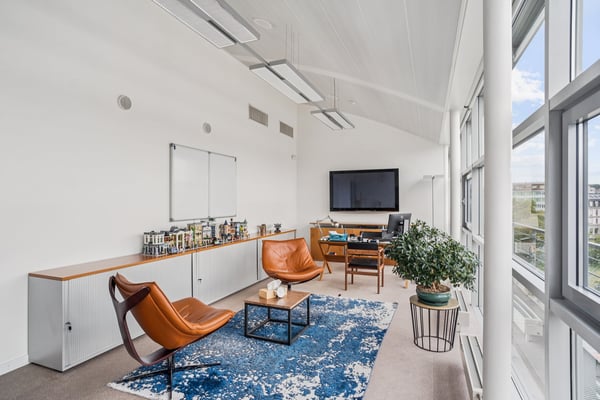 Lumineux bureaux aménagés bénéficiant d'une situation centrale 3