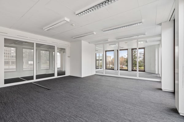 A louer - surface de bureaux au rez-de-chaussée 3