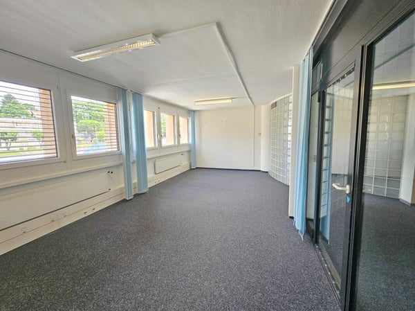 Achetez Vaud bureaux à Renens moins cher qu'un loyer et/ou profitez d'une rentabilité à +7%! 6