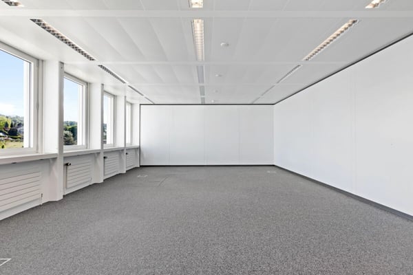 Bureaux de 670 m² à louer immédiatement à Renens 1