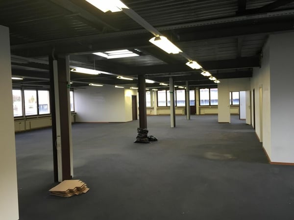 Le Mont Immeuble commercial AV avec places de parc 2