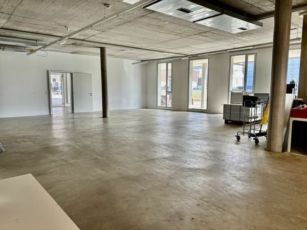 Vaud local stockage showroom depot à louer En Budron Mont-sur-Lausanne 4