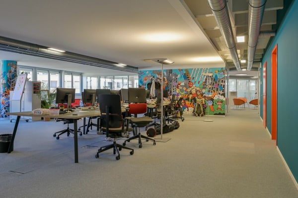 Vos bureaux de 1500 m² divisibles dès 450 m² à louer à Lausanne centre ville, métro, commerces.