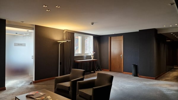 Belle surface administrative de 354m² au coeur de Lausanne: Place Saint-François ! 9