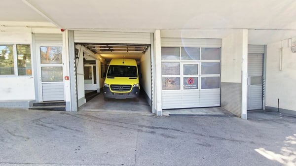 Espace commercial avec accès voiture de plain-pied dans la zone du Flon !