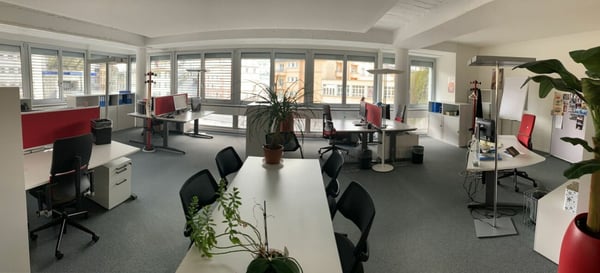 Surfaces de bureau divisibles de 450 à 1400 m2 à louer à Pont Bessières / Caroline / Rue Centrale 8