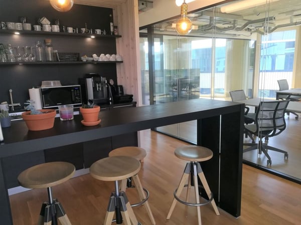 Une surface se libère ! Proche lac, transports, bureau de 360 m2 à louer à Morges 12