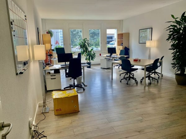Vaud bureaux, locaux commerciaux, atelier, labo avec dépots Ouest lausanne 8