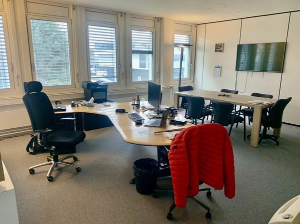 Vaud bureaux, locaux commerciaux, atelier, labo avec dépots Ouest lausanne 3