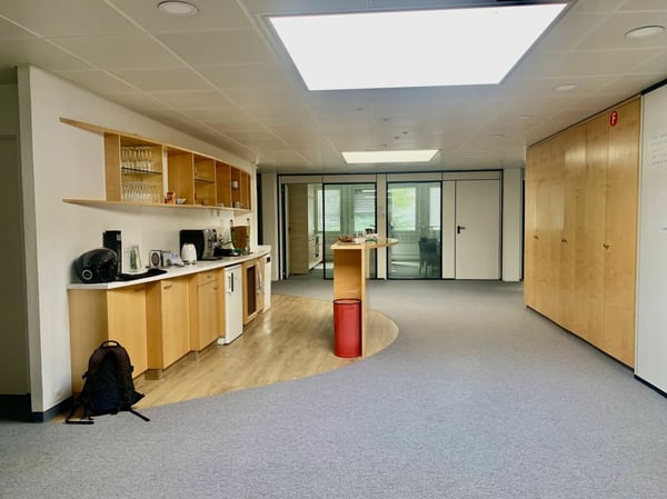 Vaud bureaux, locaux commerciaux, atelier, labo avec dépots Ouest lausanne 2