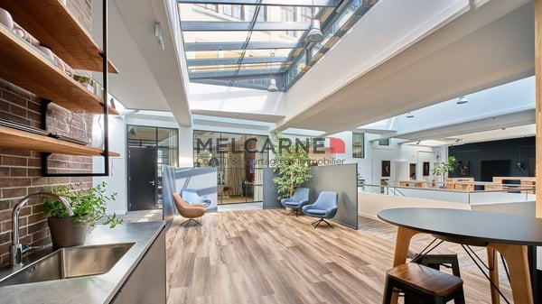 Bureaux de 2 500 m2 aménagés à louer 5