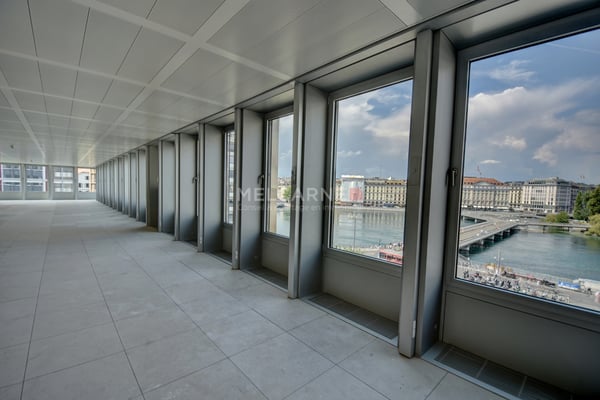 Rue du Rhône vue Rade - bureaux de 980 m2 5