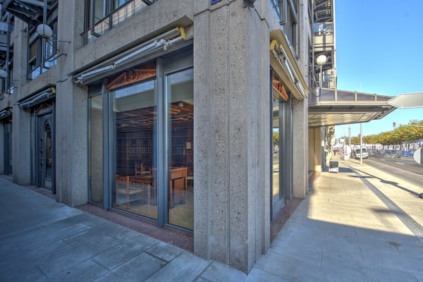 Arcade à louer d'environ 20 m2 Quai du Mont-Blanc 3