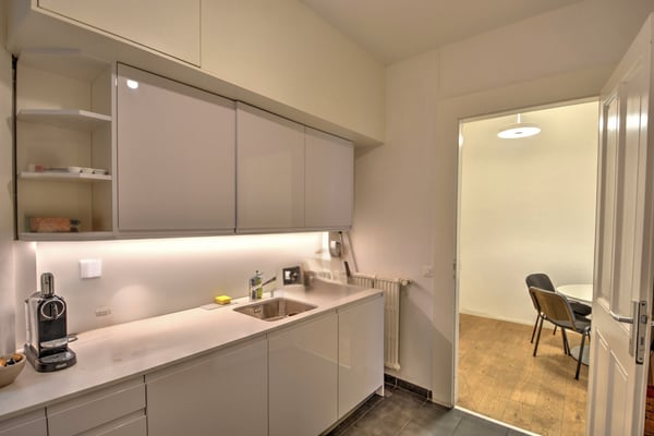 Bureaux à louer - Rue du Rhône - env. 16 m² 2