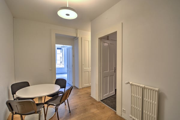 Bureaux à louer - Rue du Rhône - env. 16 m² 4