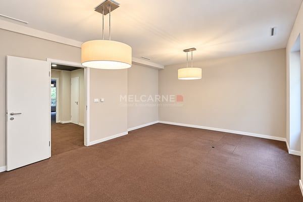 Bureaux de 104 m² idéalement situés à proximité du Parc des Bastions 7
