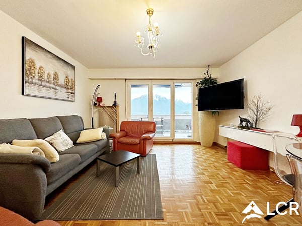 Beau meublé courte durée 1.5p / 1 chambre / Balcon vue lac 2