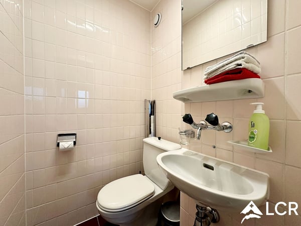 Beau meublé courte durée 1.5p / 1 chambre / Balcon vue lac 8