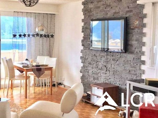 Magnifique meublé courte durée 1.5p // 2 chambres // Balcon vue lac 3