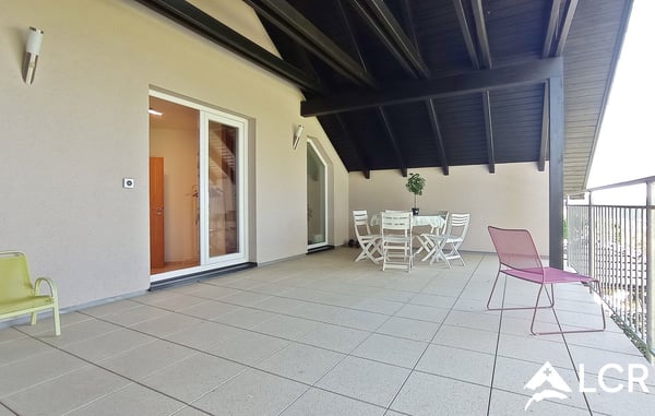 Magnifique villa meublée 2.5p / 6 chambres + Studio / jardin - piscine 9